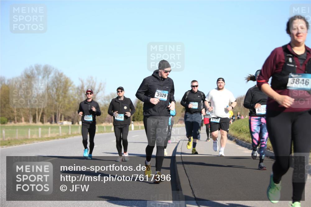 06.04.2025 - 44. Internationalen Wilhelmsburger Insellauf Jannik Wohlers http://msf.ph/oto/7617396 06.04.2025 09:42:37 Laufen 4281, 5158, 3929, 980, 3725, 4236, 3846 meine-sportfotos.de