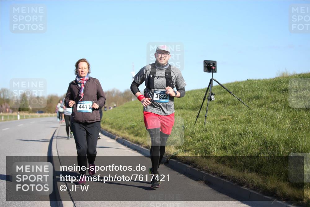 06.04.2025 - 44. Internationalen Wilhelmsburger Insellauf Jannik Wohlers http://msf.ph/oto/7617421 06.04.2025 09:42:45 Laufen 441, 3822 meine-sportfotos.de