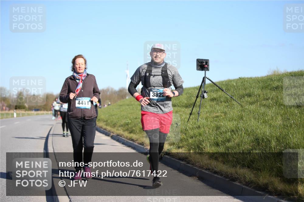 06.04.2025 - 44. Internationalen Wilhelmsburger Insellauf Jannik Wohlers http://msf.ph/oto/7617422 06.04.2025 09:42:45 Laufen 3822, 4411 meine-sportfotos.de