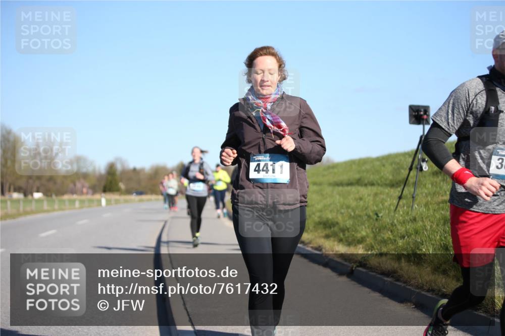 06.04.2025 - 44. Internationalen Wilhelmsburger Insellauf Jannik Wohlers http://msf.ph/oto/7617432 06.04.2025 09:42:46 Laufen 4411, 3 meine-sportfotos.de