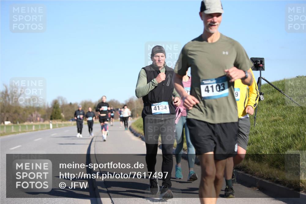 06.04.2025 - 44. Internationalen Wilhelmsburger Insellauf Jannik Wohlers http://msf.ph/oto/7617497 06.04.2025 09:43:05 Laufen 4103, 9, 4134 meine-sportfotos.de
