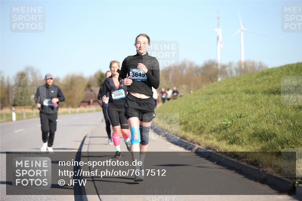 06.04.2025 - 44. Internationalen Wilhelmsburger Insellauf Jannik Wohlers http://msf.ph/oto/7617512 06.04.2025 09:43:10 Laufen 3085, 3645 meine-sportfotos.de