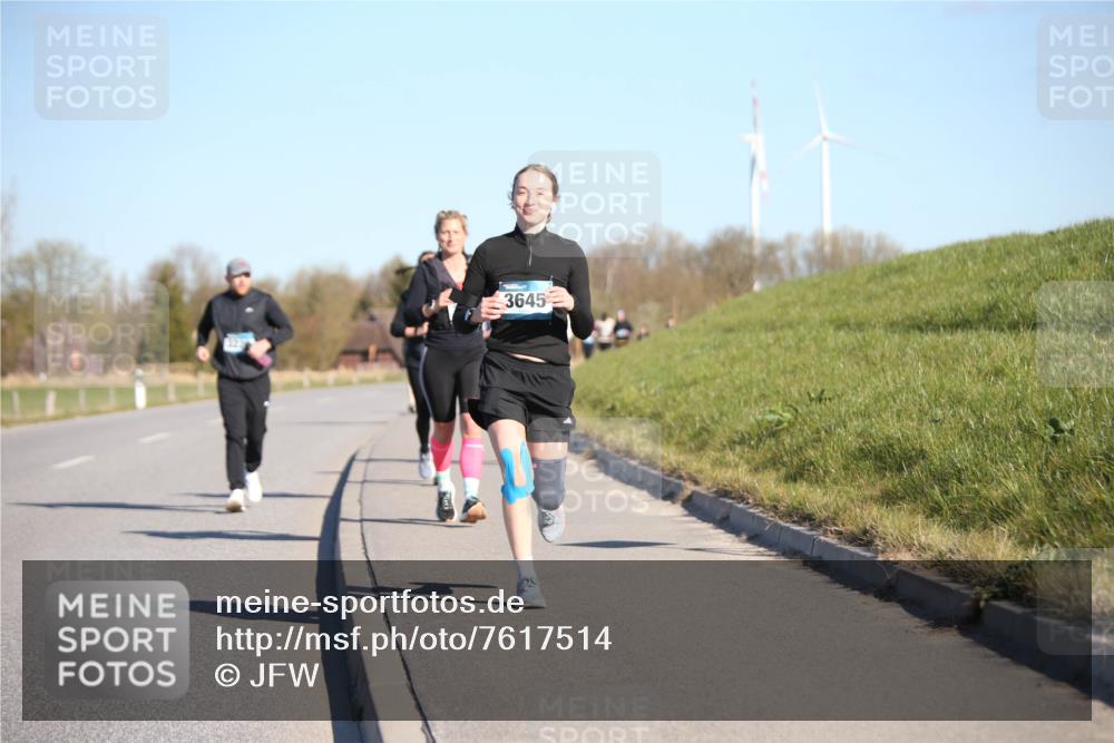 06.04.2025 - 44. Internationalen Wilhelmsburger Insellauf Jannik Wohlers http://msf.ph/oto/7617514 06.04.2025 09:43:10 Laufen 3645 meine-sportfotos.de