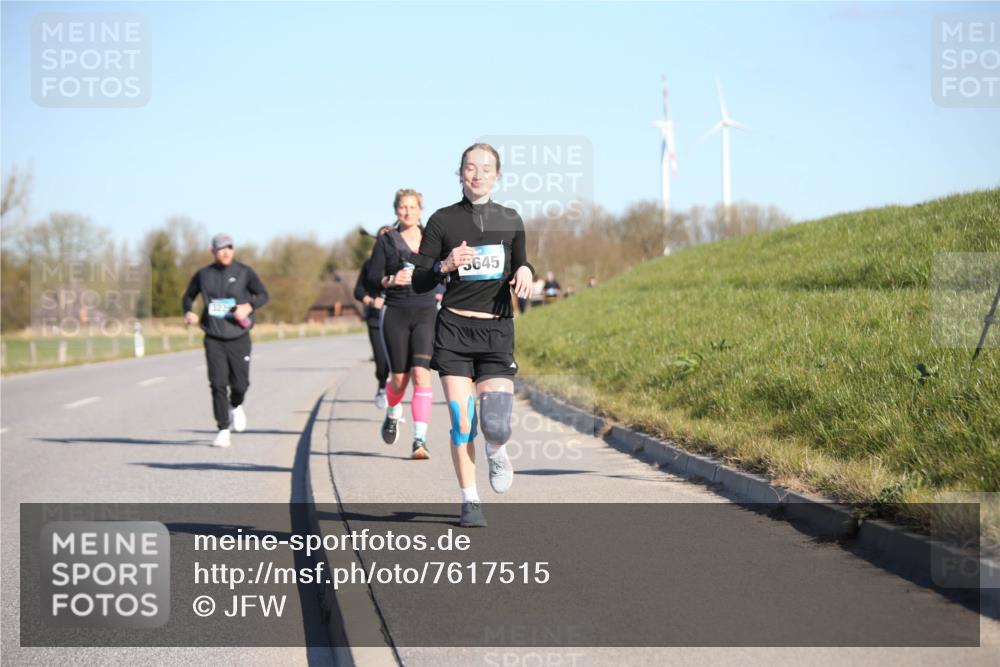 06.04.2025 - 44. Internationalen Wilhelmsburger Insellauf Jannik Wohlers http://msf.ph/oto/7617515 06.04.2025 09:43:10 Laufen 5645 meine-sportfotos.de