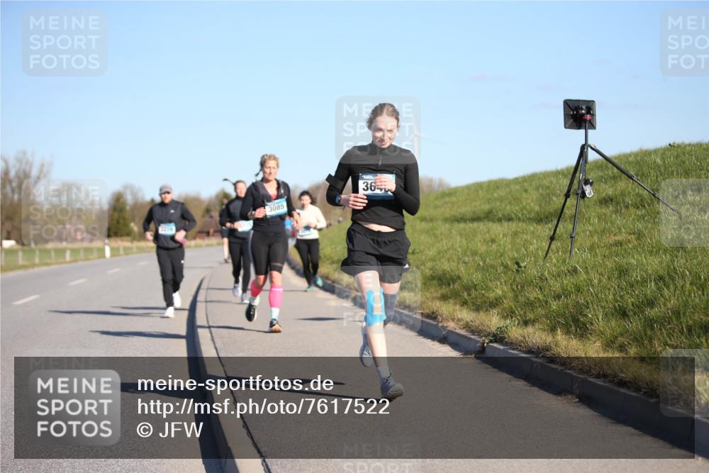 06.04.2025 - 44. Internationalen Wilhelmsburger Insellauf Jannik Wohlers http://msf.ph/oto/7617522 06.04.2025 09:43:12 Laufen 36, 3085 meine-sportfotos.de