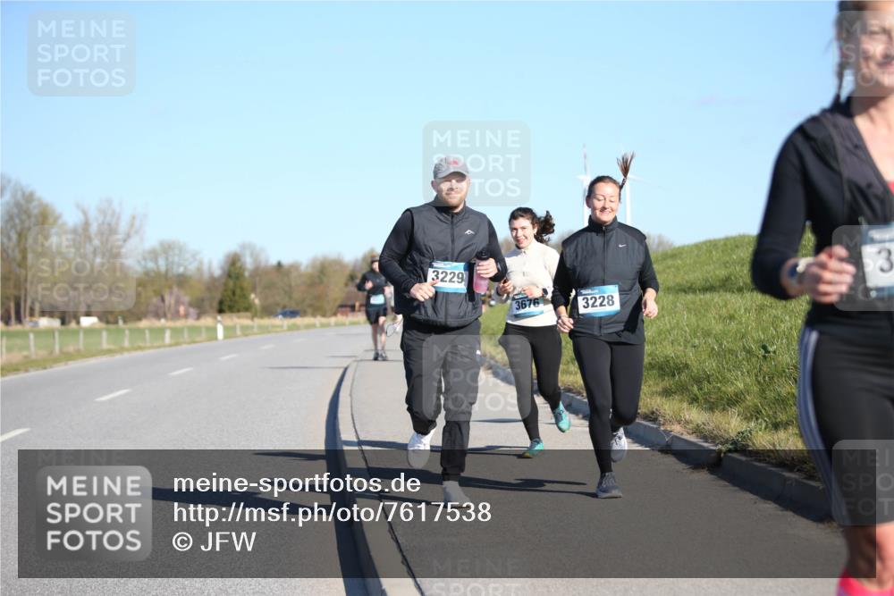 06.04.2025 - 44. Internationalen Wilhelmsburger Insellauf Jannik Wohlers http://msf.ph/oto/7617538 06.04.2025 09:43:16 Laufen 3229, 3676, 3228, 3 meine-sportfotos.de
