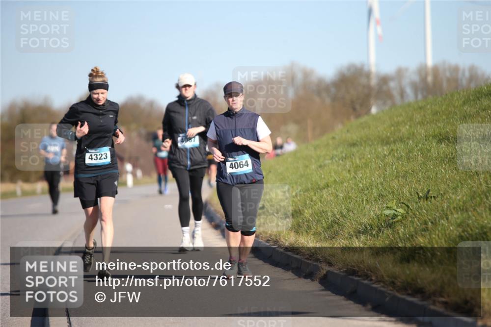 06.04.2025 - 44. Internationalen Wilhelmsburger Insellauf Jannik Wohlers http://msf.ph/oto/7617552 06.04.2025 09:43:20 Laufen 4323, 4064 meine-sportfotos.de