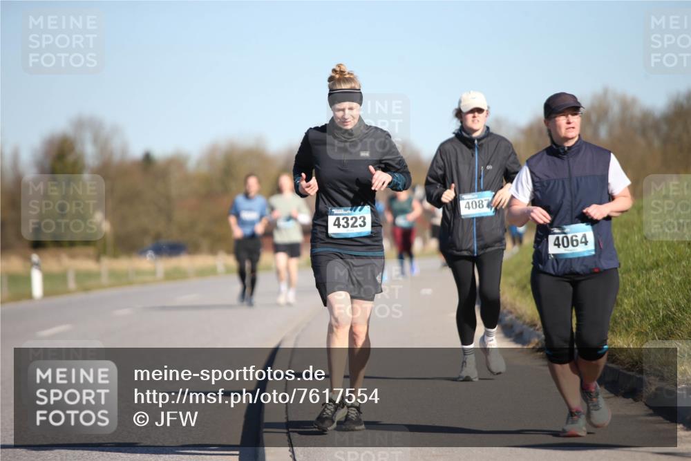 06.04.2025 - 44. Internationalen Wilhelmsburger Insellauf Jannik Wohlers http://msf.ph/oto/7617554 06.04.2025 09:43:22 Laufen 4323, 4087, 4064 meine-sportfotos.de