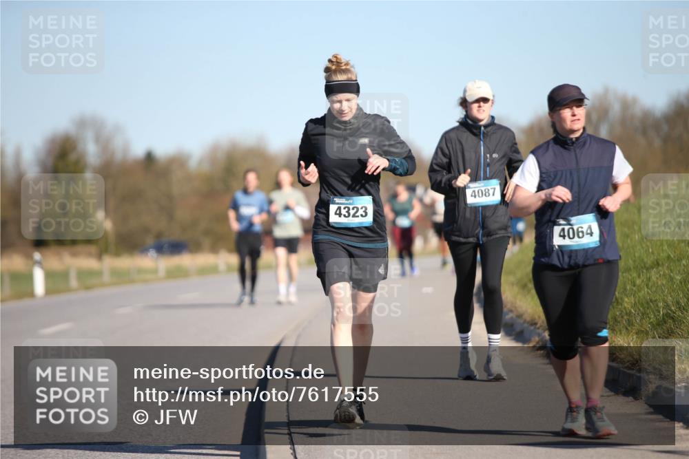 06.04.2025 - 44. Internationalen Wilhelmsburger Insellauf Jannik Wohlers http://msf.ph/oto/7617555 06.04.2025 09:43:22 Laufen 4323, 4087, 4064 meine-sportfotos.de