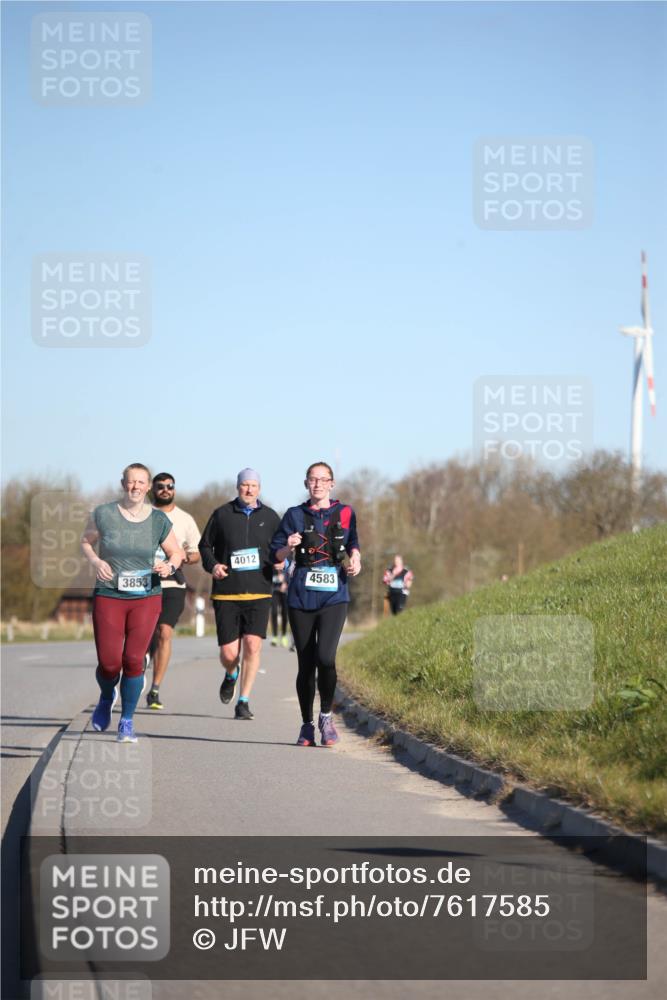 06.04.2025 - 44. Internationalen Wilhelmsburger Insellauf Jannik Wohlers http://msf.ph/oto/7617585 06.04.2025 09:43:37 Laufen 3853, 4012, 4583 meine-sportfotos.de