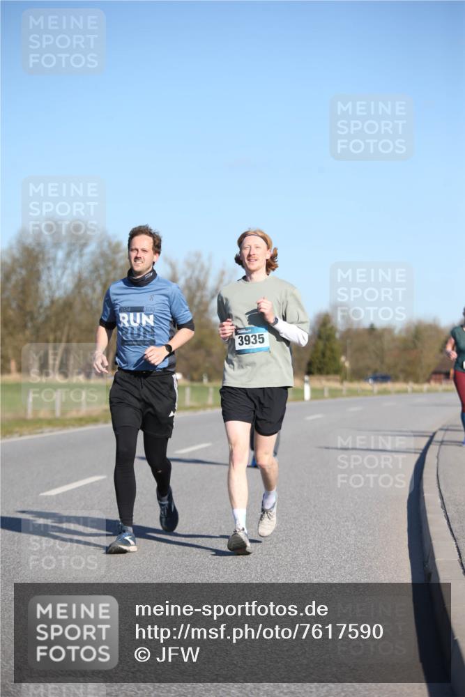 06.04.2025 - 44. Internationalen Wilhelmsburger Insellauf Jannik Wohlers http://msf.ph/oto/7617590 06.04.2025 09:43:38 Laufen 2024, 3935 meine-sportfotos.de