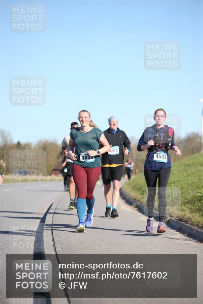 06.04.2025 - 44. Internationalen Wilhelmsburger Insellauf Jannik Wohlers http://msf.ph/oto/7617602 06.04.2025 09:43:41 Laufen 4012, 3853, 4583 meine-sportfotos.de