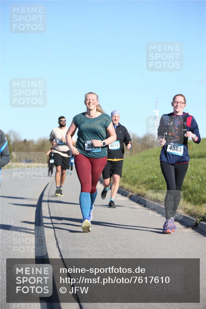 06.04.2025 - 44. Internationalen Wilhelmsburger Insellauf Jannik Wohlers http://msf.ph/oto/7617610 06.04.2025 09:43:44 Laufen 385, 4012, 4583 meine-sportfotos.de