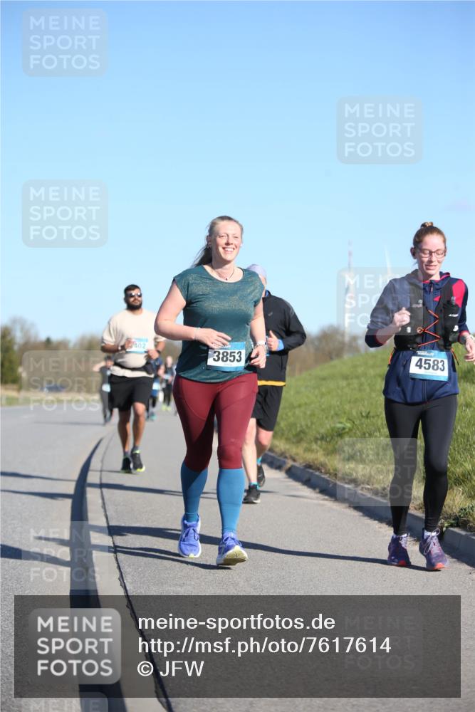 06.04.2025 - 44. Internationalen Wilhelmsburger Insellauf Jannik Wohlers http://msf.ph/oto/7617614 06.04.2025 09:43:44 Laufen 5402, 3853, 4583 meine-sportfotos.de