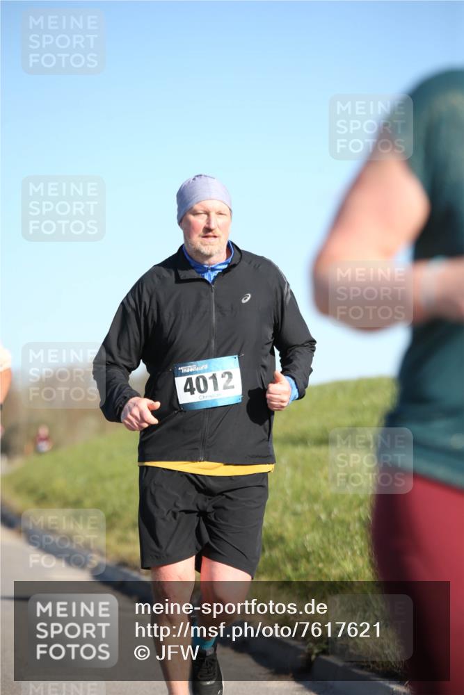 06.04.2025 - 44. Internationalen Wilhelmsburger Insellauf Jannik Wohlers http://msf.ph/oto/7617621 06.04.2025 09:43:46 Laufen 4012 meine-sportfotos.de