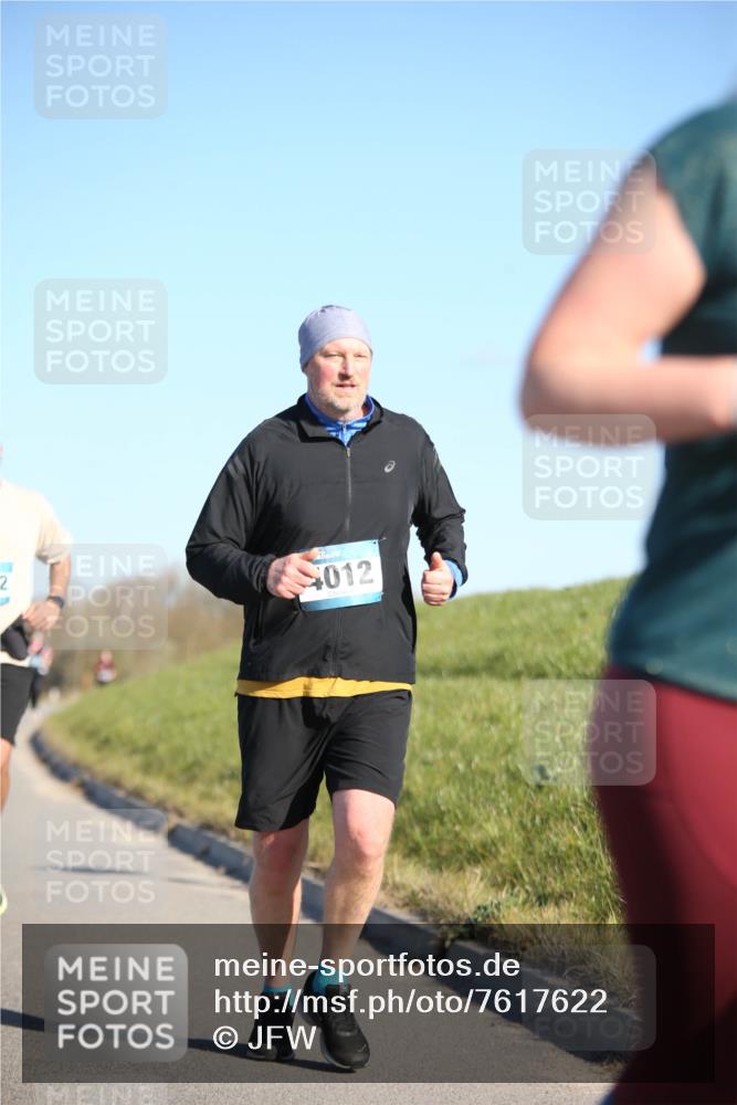 06.04.2025 - 44. Internationalen Wilhelmsburger Insellauf Jannik Wohlers http://msf.ph/oto/7617622 06.04.2025 09:43:46 Laufen 012 meine-sportfotos.de