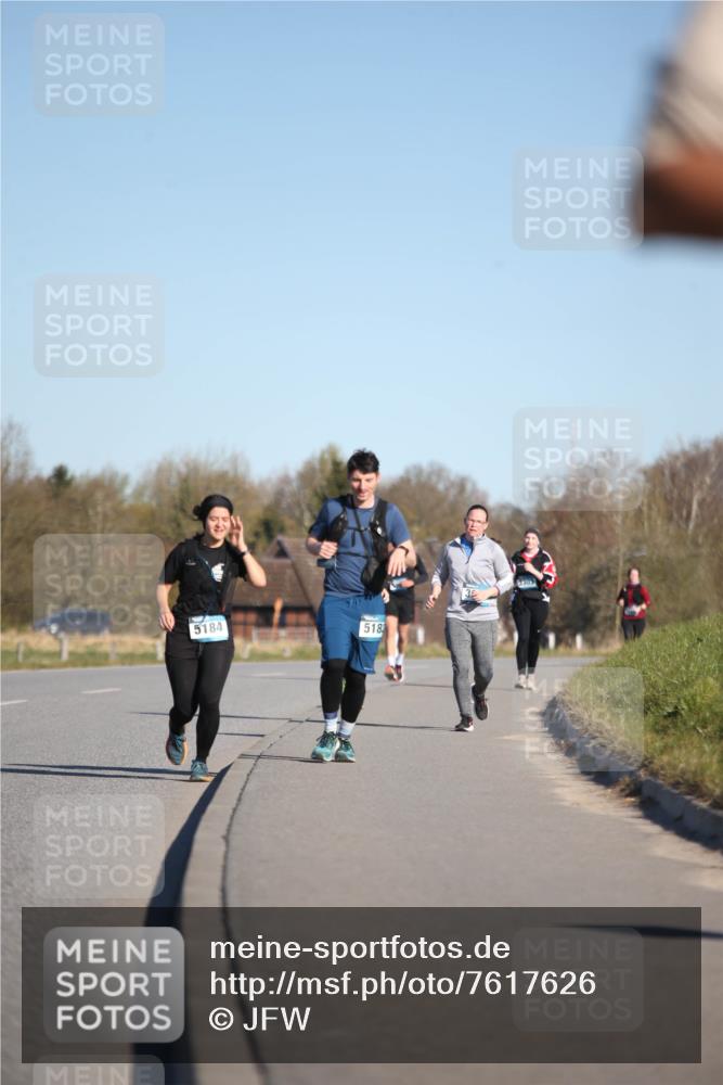 06.04.2025 - 44. Internationalen Wilhelmsburger Insellauf Jannik Wohlers http://msf.ph/oto/7617626 06.04.2025 09:43:49 Laufen 5184, 518, 3303 meine-sportfotos.de