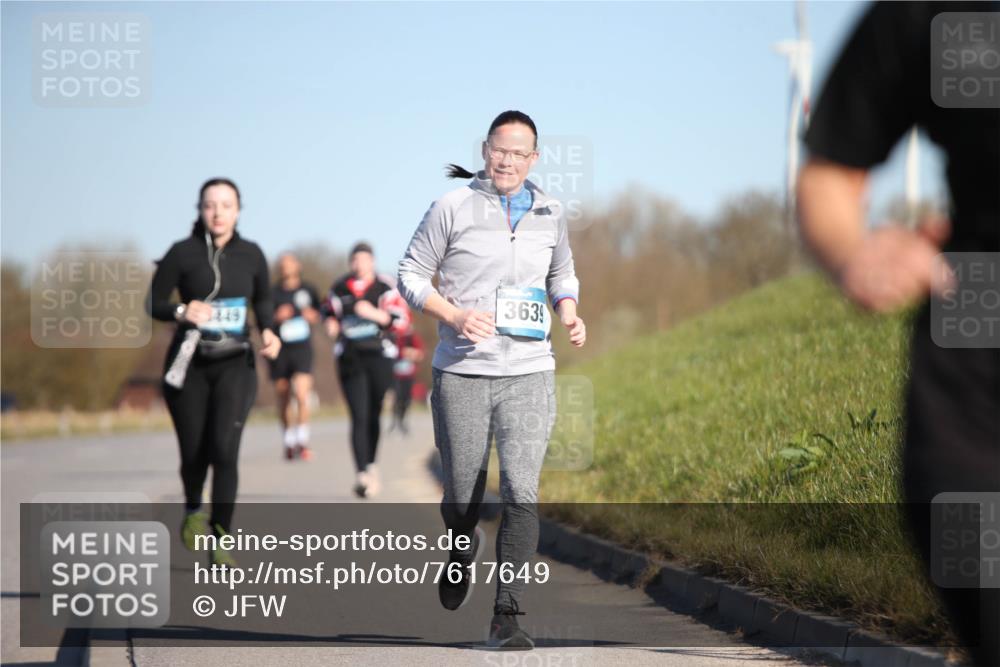 06.04.2025 - 44. Internationalen Wilhelmsburger Insellauf Jannik Wohlers http://msf.ph/oto/7617649 06.04.2025 09:43:59 Laufen 3639 meine-sportfotos.de