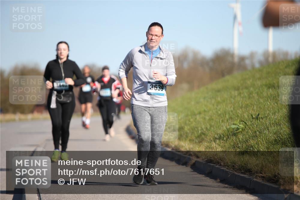 06.04.2025 - 44. Internationalen Wilhelmsburger Insellauf Jannik Wohlers http://msf.ph/oto/7617651 06.04.2025 09:43:59 Laufen 3639 meine-sportfotos.de