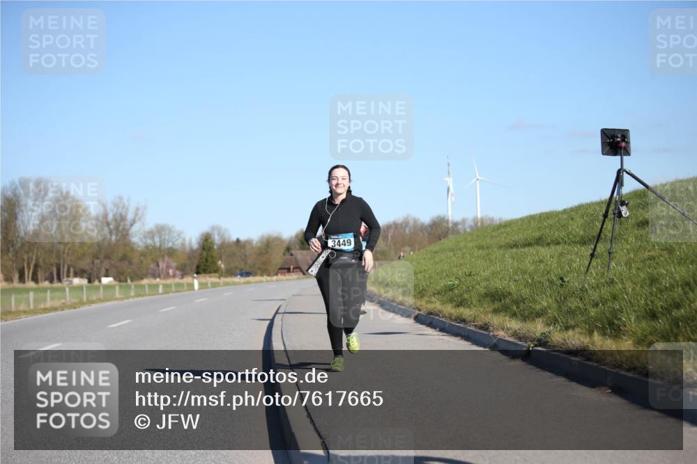 06.04.2025 - 44. Internationalen Wilhelmsburger Insellauf Jannik Wohlers http://msf.ph/oto/7617665 06.04.2025 09:44:04 Laufen 3449 meine-sportfotos.de