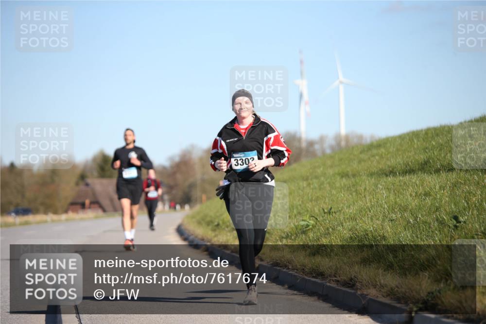 06.04.2025 - 44. Internationalen Wilhelmsburger Insellauf Jannik Wohlers http://msf.ph/oto/7617674 06.04.2025 09:44:07 Laufen 3302 meine-sportfotos.de
