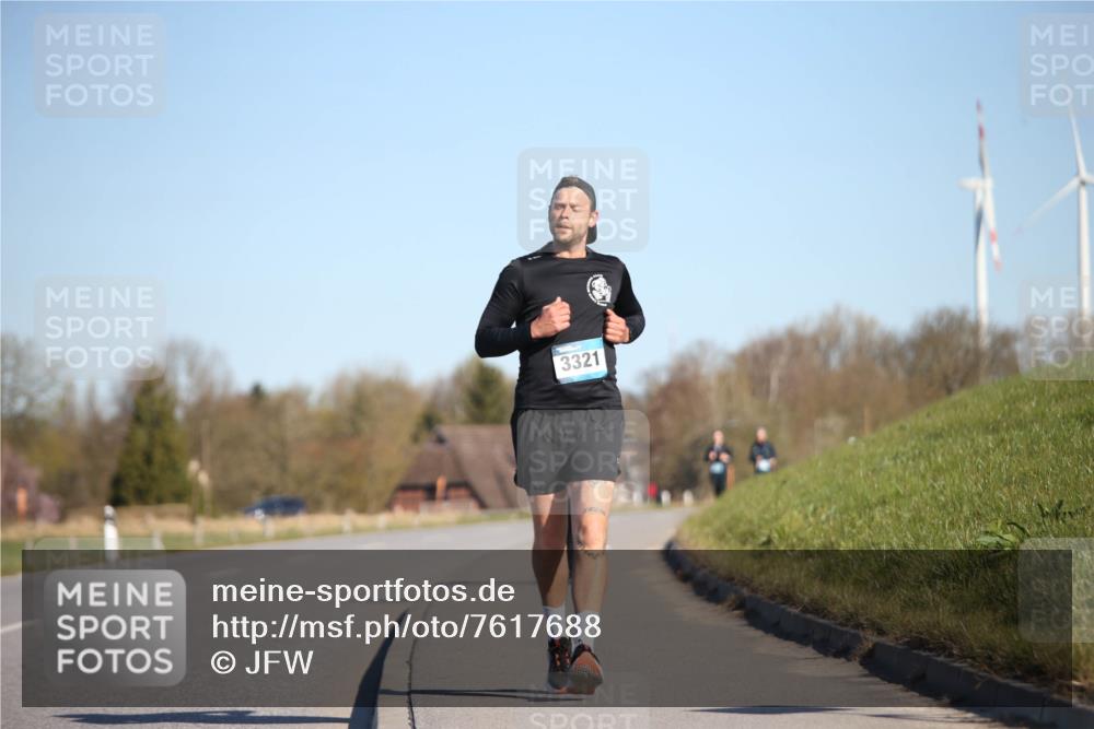 06.04.2025 - 44. Internationalen Wilhelmsburger Insellauf Jannik Wohlers http://msf.ph/oto/7617688 06.04.2025 09:44:12 Laufen 3321 meine-sportfotos.de