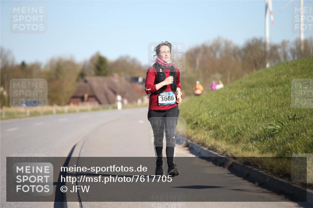 06.04.2025 - 44. Internationalen Wilhelmsburger Insellauf Jannik Wohlers http://msf.ph/oto/7617705 06.04.2025 09:44:20 Laufen 3686 meine-sportfotos.de