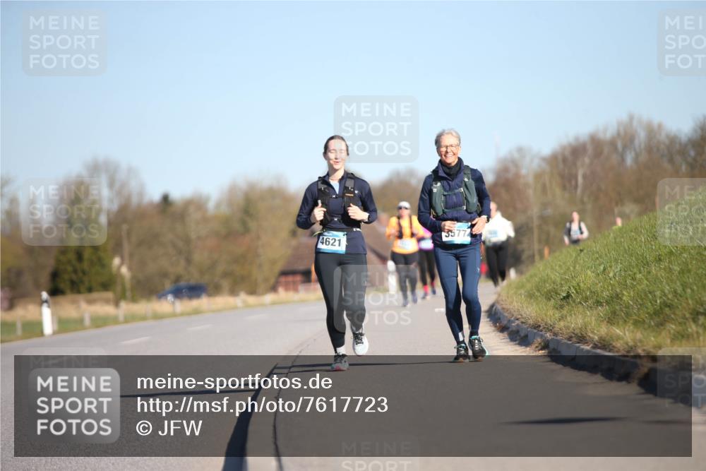 06.04.2025 - 44. Internationalen Wilhelmsburger Insellauf Jannik Wohlers http://msf.ph/oto/7617723 06.04.2025 09:44:40 Laufen 3577, 4621 meine-sportfotos.de