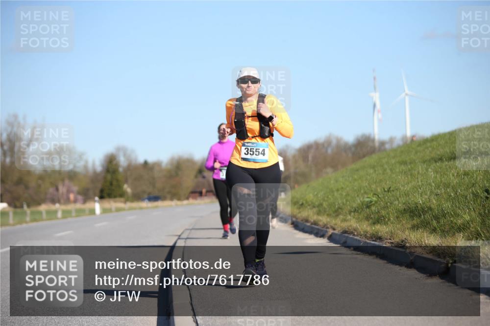 06.04.2025 - 44. Internationalen Wilhelmsburger Insellauf Jannik Wohlers http://msf.ph/oto/7617786 06.04.2025 09:44:59 Laufen 3554 meine-sportfotos.de