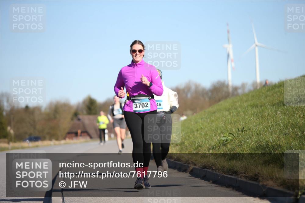 06.04.2025 - 44. Internationalen Wilhelmsburger Insellauf Jannik Wohlers http://msf.ph/oto/7617796 06.04.2025 09:45:02 Laufen 3702, 46 meine-sportfotos.de