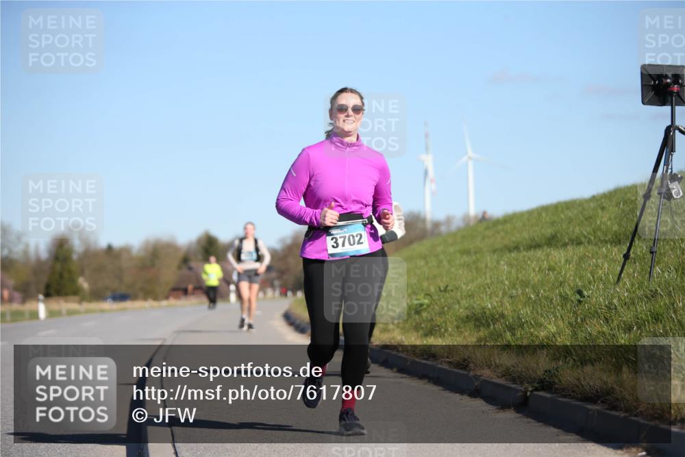 06.04.2025 - 44. Internationalen Wilhelmsburger Insellauf Jannik Wohlers http://msf.ph/oto/7617807 06.04.2025 09:45:04 Laufen 3702 meine-sportfotos.de