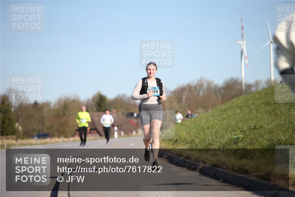 06.04.2025 - 44. Internationalen Wilhelmsburger Insellauf Jannik Wohlers http://msf.ph/oto/7617822 06.04.2025 09:45:08 Laufen 24 meine-sportfotos.de