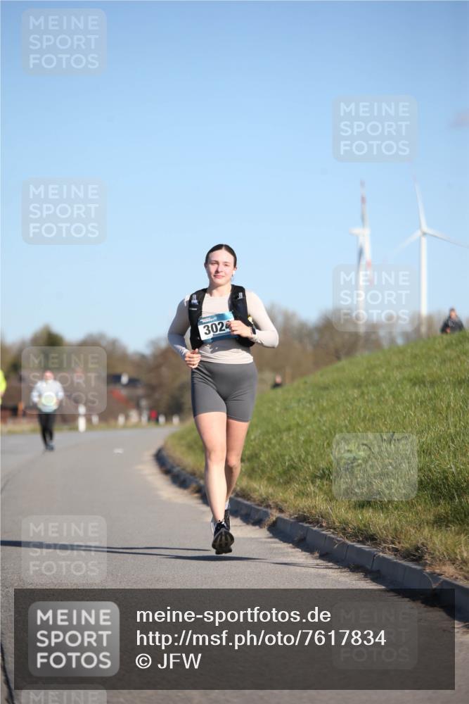 06.04.2025 - 44. Internationalen Wilhelmsburger Insellauf Jannik Wohlers http://msf.ph/oto/7617834 06.04.2025 09:45:09 Laufen 3024 meine-sportfotos.de