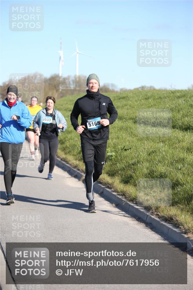 06.04.2025 - 44. Internationalen Wilhelmsburger Insellauf Jannik Wohlers http://msf.ph/oto/7617956 06.04.2025 09:45:53 Laufen 033, 5165 meine-sportfotos.de