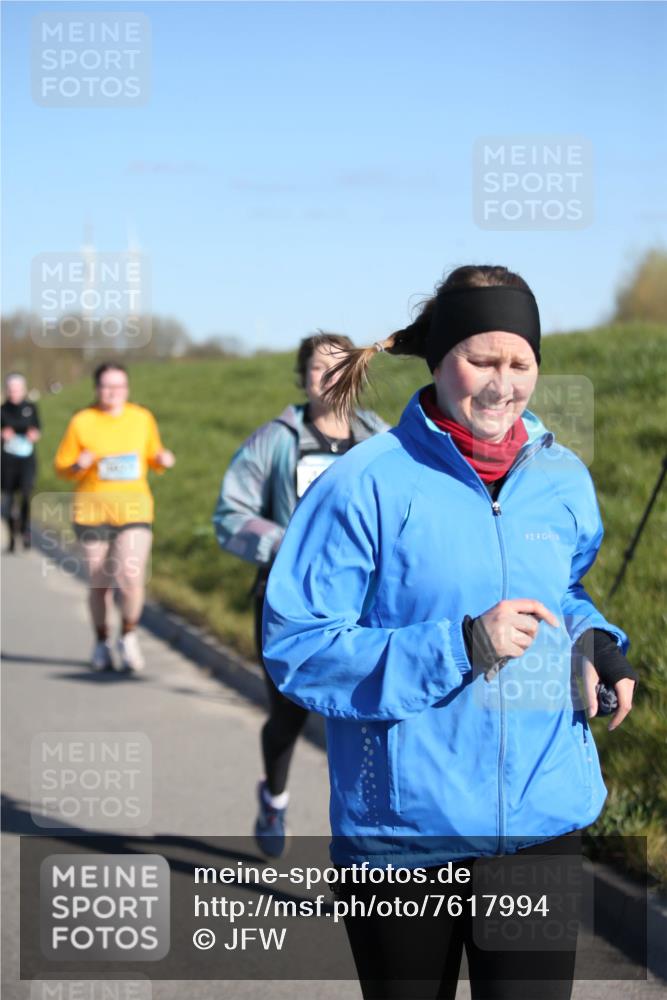 06.04.2025 - 44. Internationalen Wilhelmsburger Insellauf Jannik Wohlers http://msf.ph/oto/7617994 06.04.2025 09:45:57 Laufen  meine-sportfotos.de