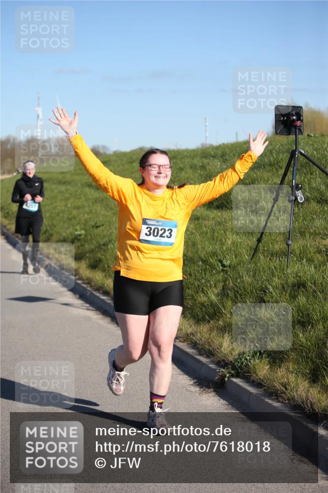 06.04.2025 - 44. Internationalen Wilhelmsburger Insellauf Jannik Wohlers http://msf.ph/oto/7618018 06.04.2025 09:45:59 Laufen 4257, 3023 meine-sportfotos.de
