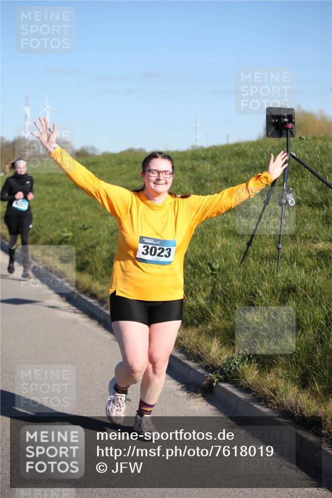 06.04.2025 - 44. Internationalen Wilhelmsburger Insellauf Jannik Wohlers http://msf.ph/oto/7618019 06.04.2025 09:45:59 Laufen 4257, 3023 meine-sportfotos.de