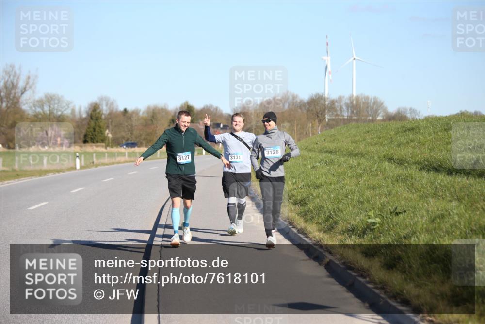 06.04.2025 - 44. Internationalen Wilhelmsburger Insellauf Jannik Wohlers http://msf.ph/oto/7618101 06.04.2025 09:46:07 Laufen 3127, 3131, 3128 meine-sportfotos.de