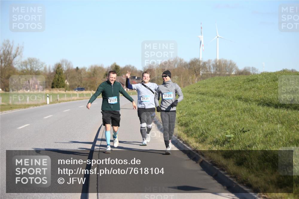 06.04.2025 - 44. Internationalen Wilhelmsburger Insellauf Jannik Wohlers http://msf.ph/oto/7618104 06.04.2025 09:46:07 Laufen 3127, 3131, 3128 meine-sportfotos.de