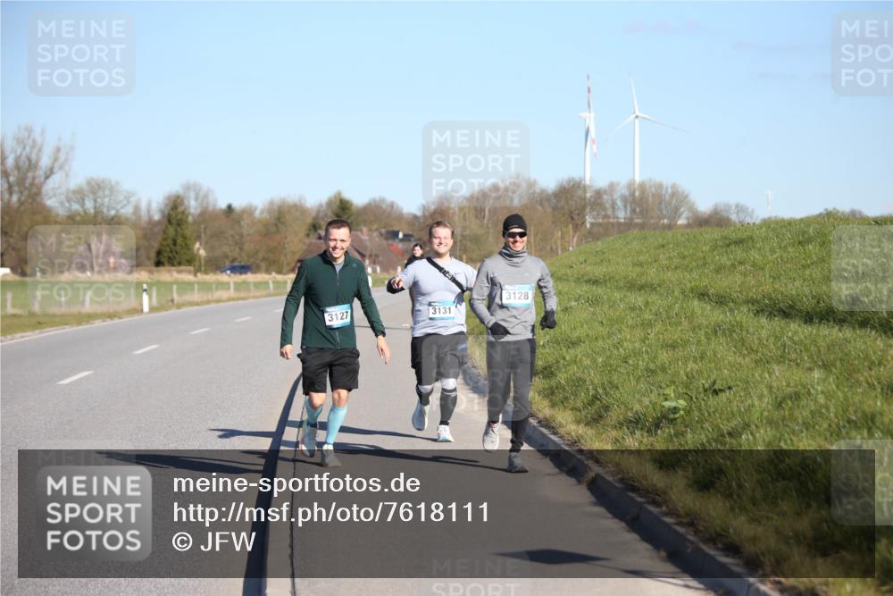 06.04.2025 - 44. Internationalen Wilhelmsburger Insellauf Jannik Wohlers http://msf.ph/oto/7618111 06.04.2025 09:46:08 Laufen 3127, 3131, 3128 meine-sportfotos.de