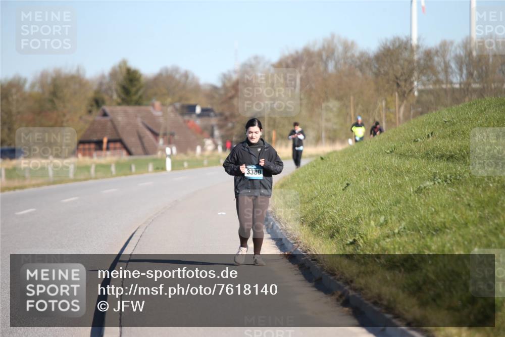 06.04.2025 - 44. Internationalen Wilhelmsburger Insellauf Jannik Wohlers http://msf.ph/oto/7618140 06.04.2025 09:46:15 Laufen 3380 meine-sportfotos.de