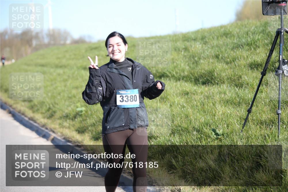 06.04.2025 - 44. Internationalen Wilhelmsburger Insellauf Jannik Wohlers http://msf.ph/oto/7618185 06.04.2025 09:46:24 Laufen 3380 meine-sportfotos.de
