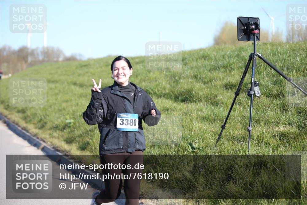 06.04.2025 - 44. Internationalen Wilhelmsburger Insellauf Jannik Wohlers http://msf.ph/oto/7618190 06.04.2025 09:46:25 Laufen 3380 meine-sportfotos.de
