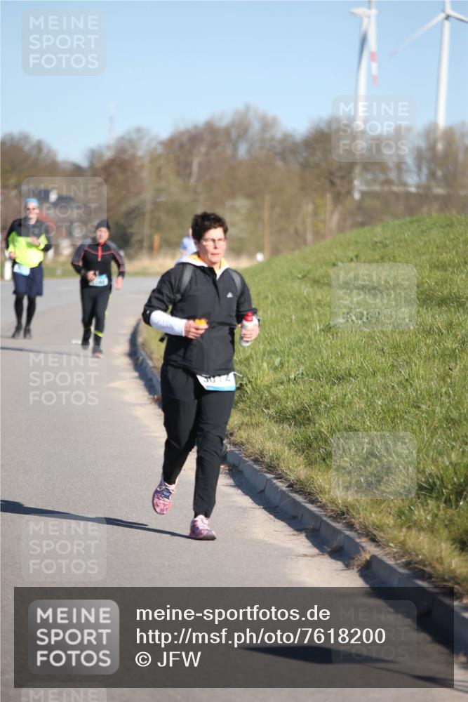 06.04.2025 - 44. Internationalen Wilhelmsburger Insellauf Jannik Wohlers http://msf.ph/oto/7618200 06.04.2025 09:46:47 Laufen  meine-sportfotos.de