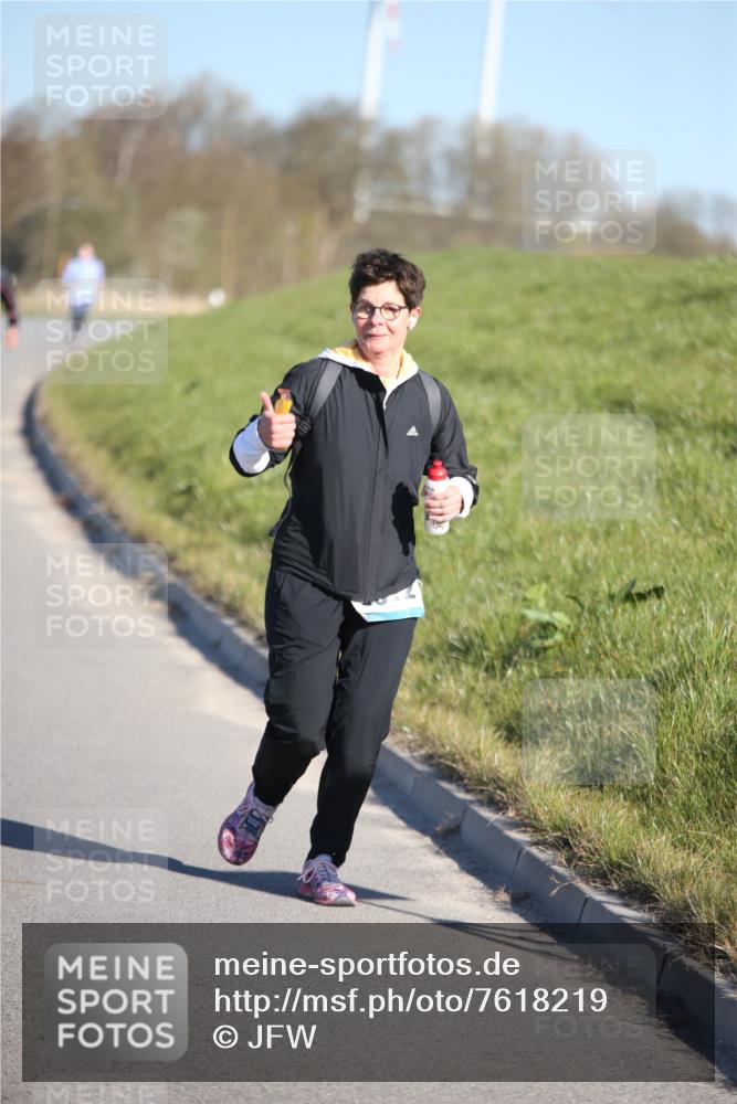 06.04.2025 - 44. Internationalen Wilhelmsburger Insellauf Jannik Wohlers http://msf.ph/oto/7618219 06.04.2025 09:46:49 Laufen  meine-sportfotos.de