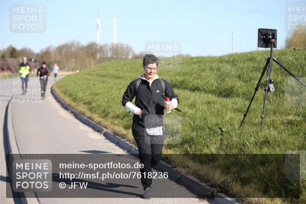 06.04.2025 - 44. Internationalen Wilhelmsburger Insellauf Jannik Wohlers http://msf.ph/oto/7618236 06.04.2025 09:46:51 Laufen  meine-sportfotos.de