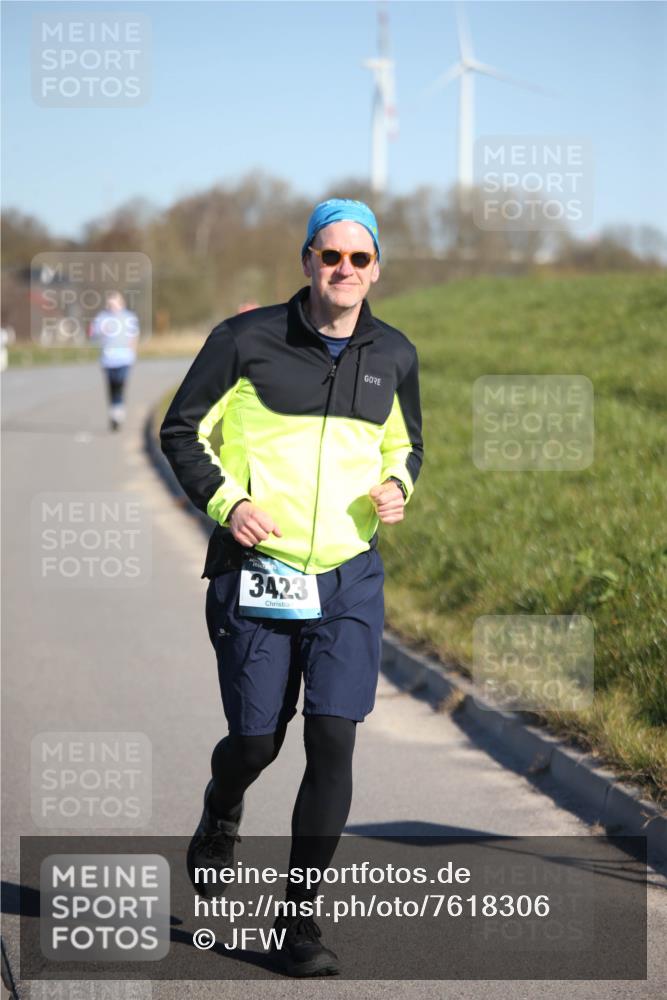 06.04.2025 - 44. Internationalen Wilhelmsburger Insellauf Jannik Wohlers http://msf.ph/oto/7618306 06.04.2025 09:47:04 Laufen 3423 meine-sportfotos.de