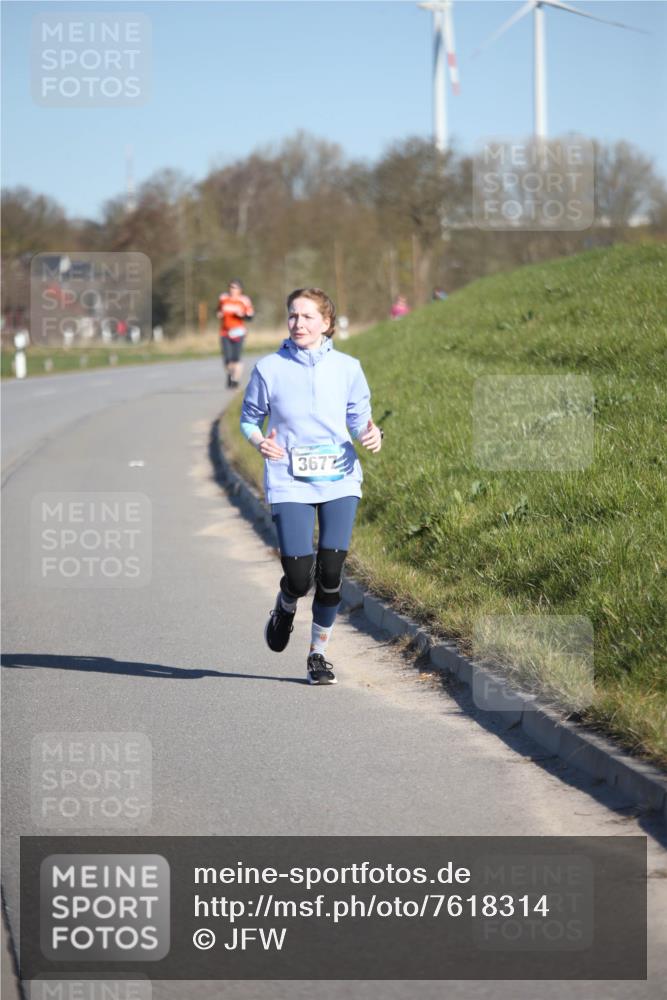 06.04.2025 - 44. Internationalen Wilhelmsburger Insellauf Jannik Wohlers http://msf.ph/oto/7618314 06.04.2025 09:47:15 Laufen 3677 meine-sportfotos.de