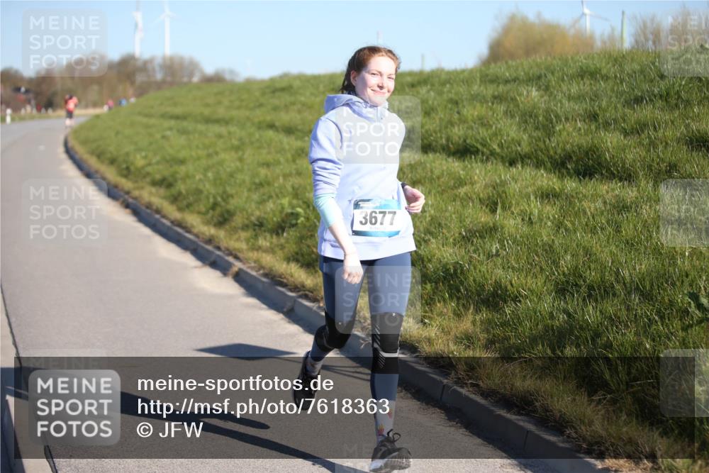 06.04.2025 - 44. Internationalen Wilhelmsburger Insellauf Jannik Wohlers http://msf.ph/oto/7618363 06.04.2025 09:47:20 Laufen 3677 meine-sportfotos.de