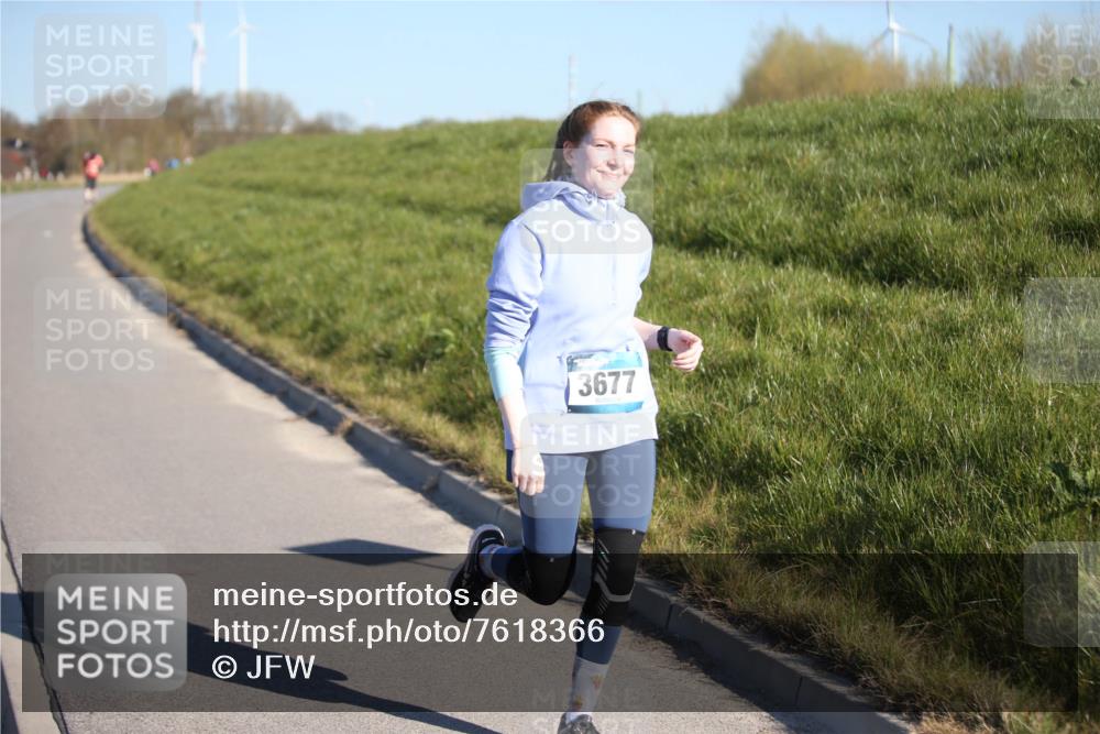 06.04.2025 - 44. Internationalen Wilhelmsburger Insellauf Jannik Wohlers http://msf.ph/oto/7618366 06.04.2025 09:47:20 Laufen 3677 meine-sportfotos.de